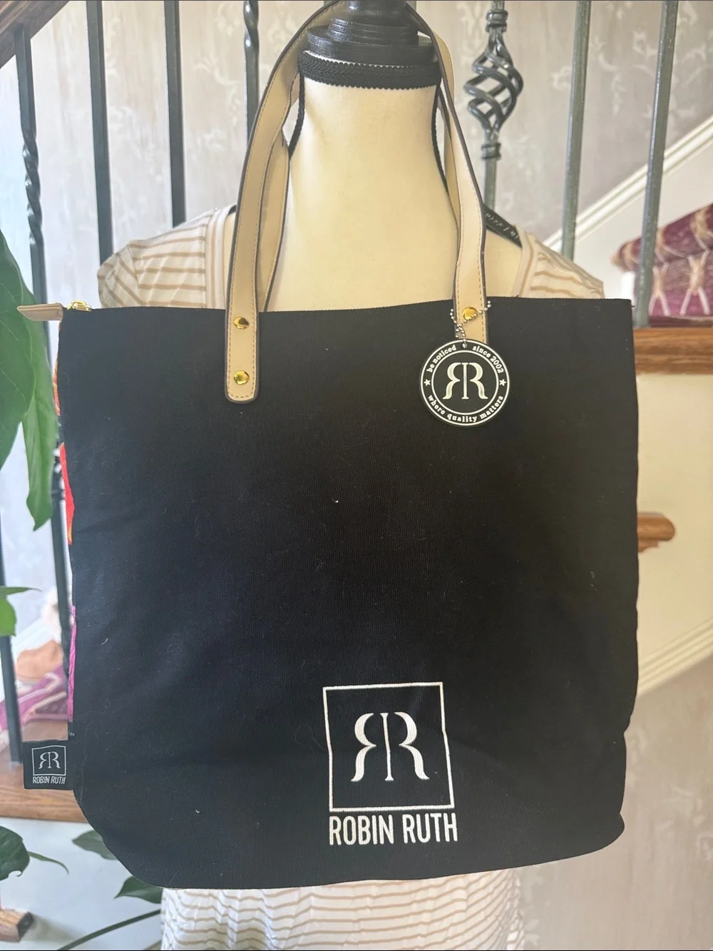 ROBIN RUTH ladies tulip bag very good condition